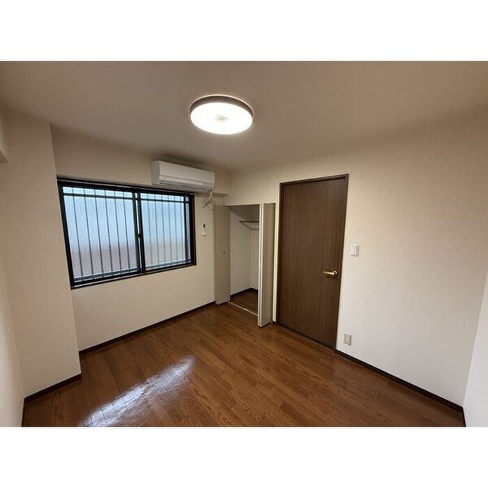 物件内観写真13　(居室)