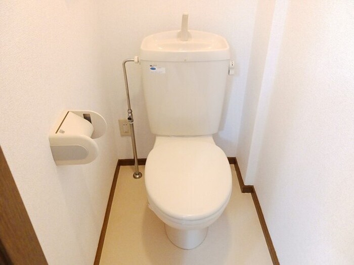 物件内観写真8　(トイレ)