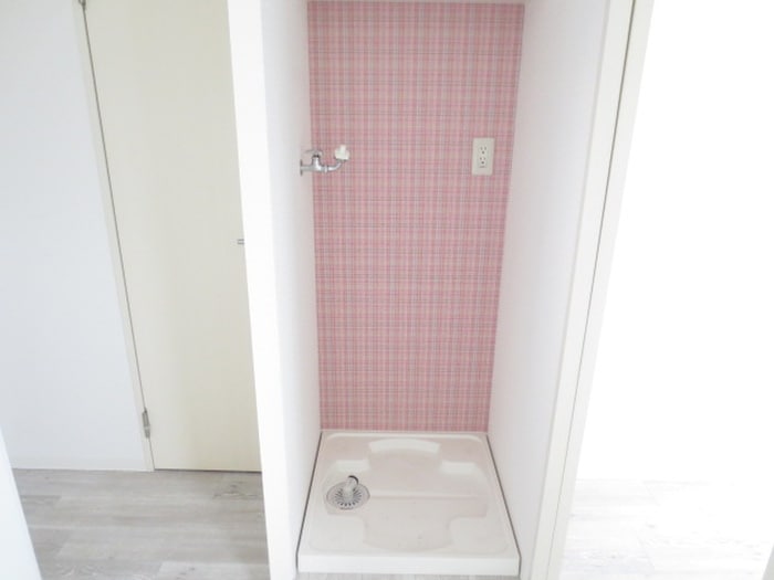 物件内観写真12　(洗濯機置場)