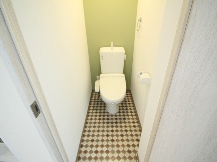 物件内観写真14　(トイレ)