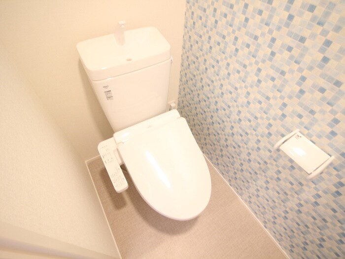 物件内観写真14　(トイレ)