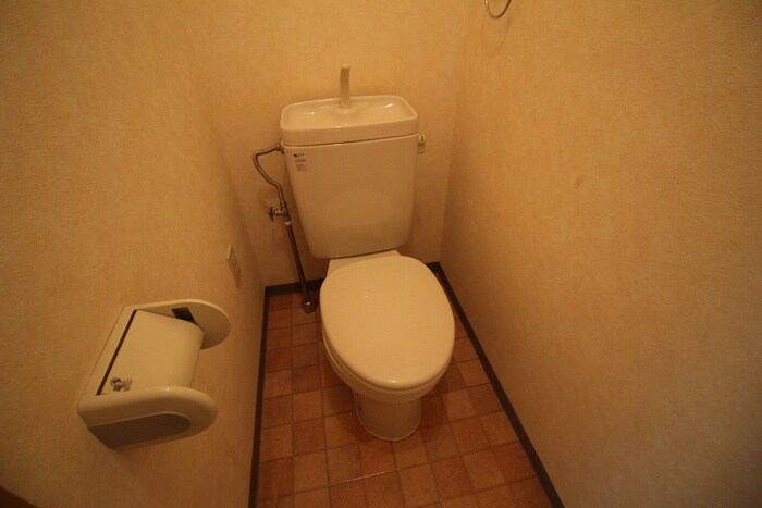 物件内観写真8　(トイレ)