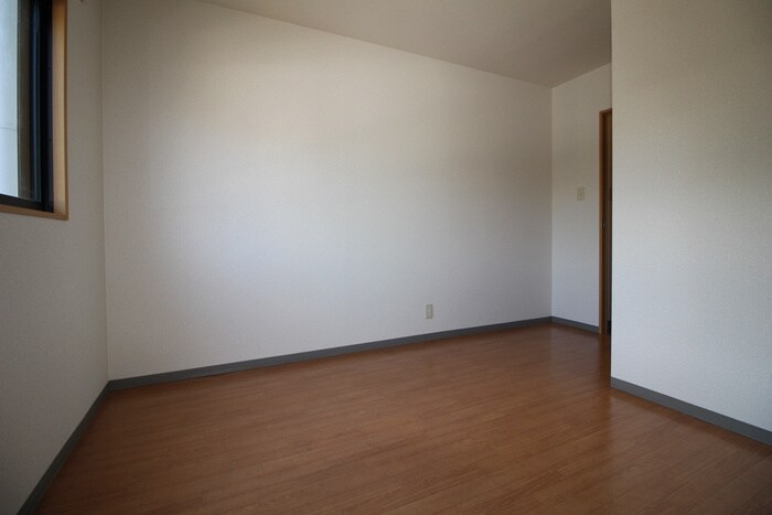 物件内観写真10　(居室)
