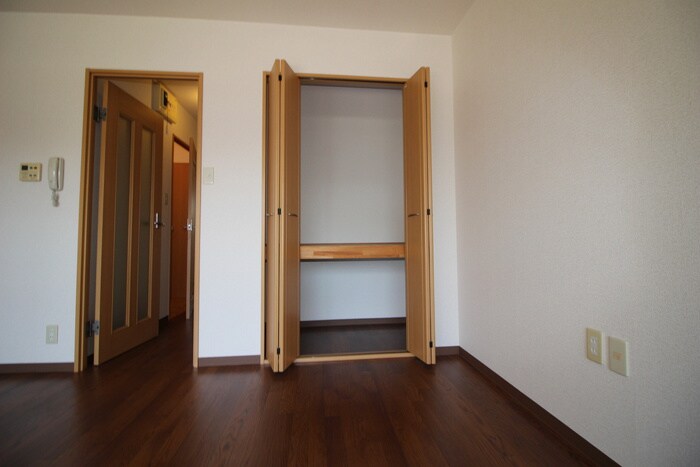 物件内観写真14　(収納)