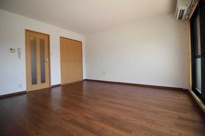 物件内観写真15　(居室)