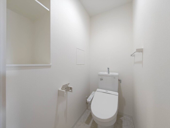 物件内観写真13　(トイレ)