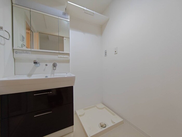 物件内観写真14　(洗濯機置場)