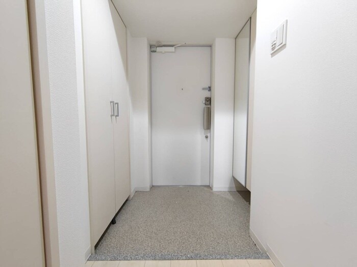 物件内観写真15　(玄関)
