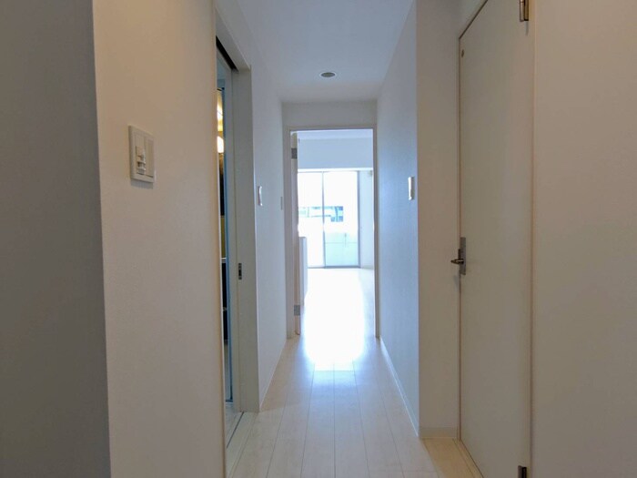 物件内観写真15　(廊下)