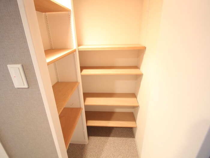 物件内観写真16　(靴箱)