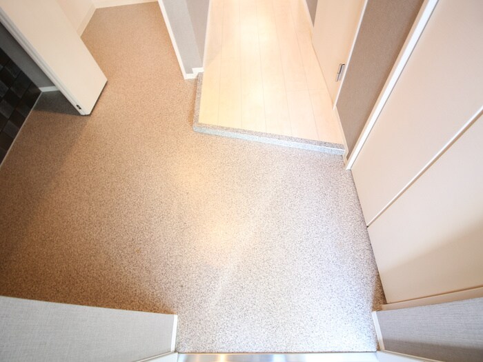 物件内観写真17　(玄関)