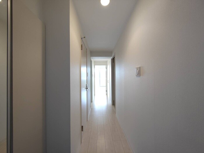 物件内観写真19　(廊下)