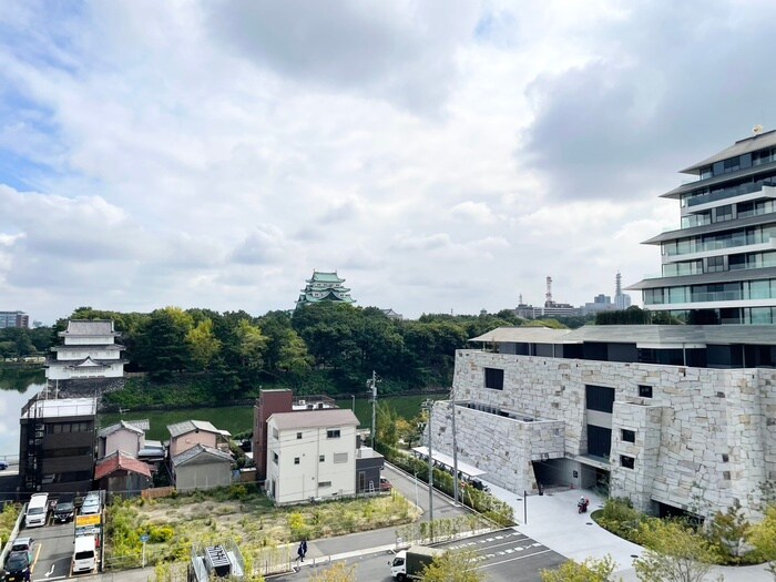 物件内観写真22　(室内からの展望)