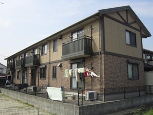 ファミ－ル東川外観写真