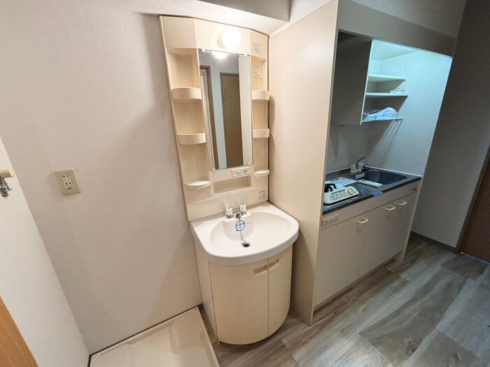 物件内観写真10　(洗面)