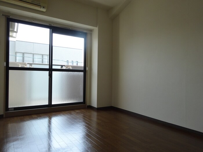 物件内観写真6　(居室)