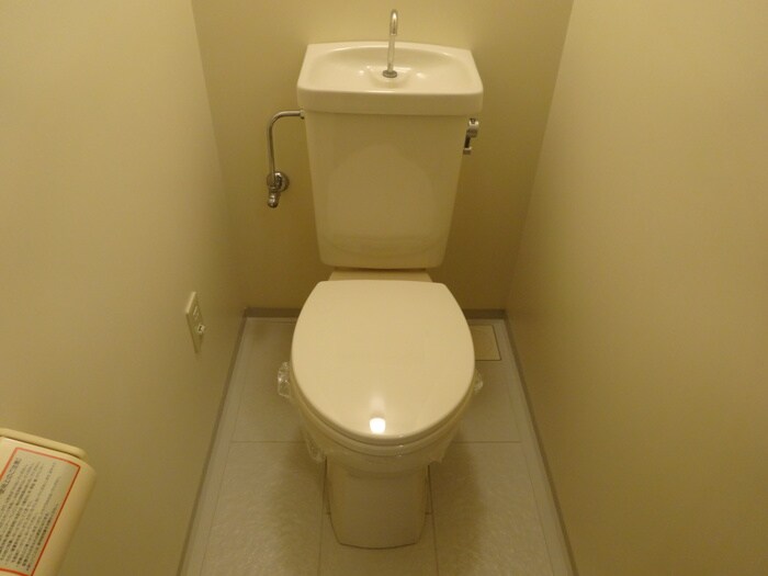 物件内観写真11　(トイレ)