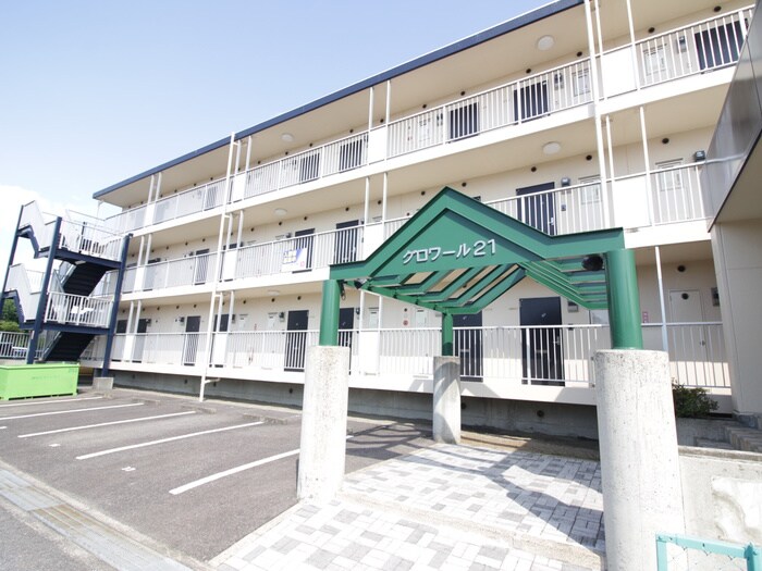 物件外観写真5　(エントランス部分)