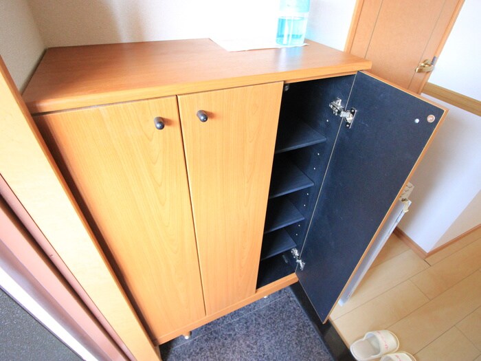 物件内観写真8　(靴箱)