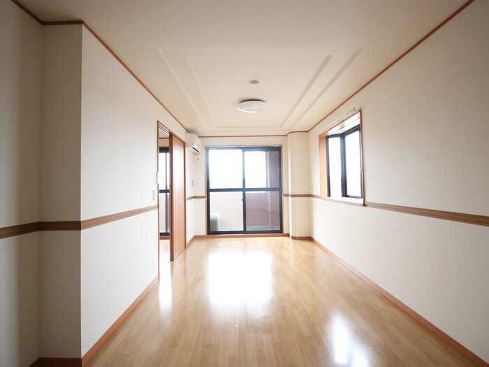 物件内観写真8　(居室)