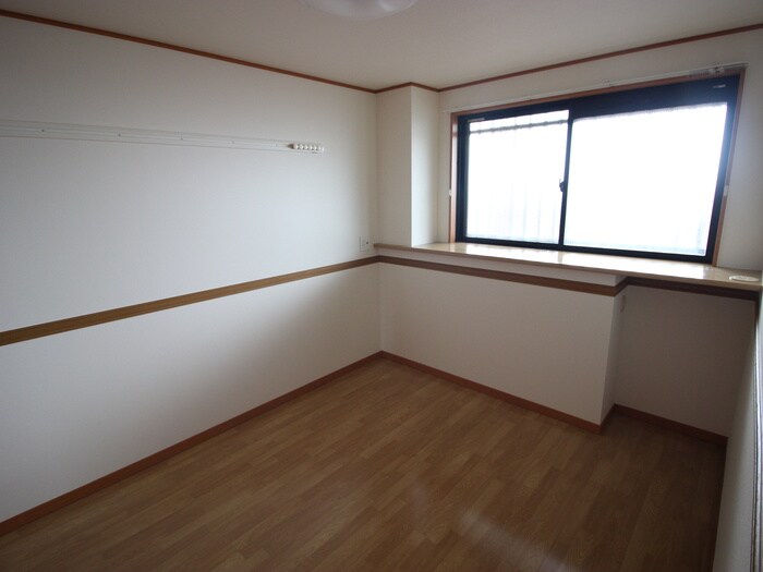 物件内観写真10　(居室)