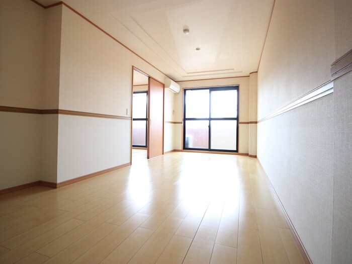 物件内観写真14　(居室)