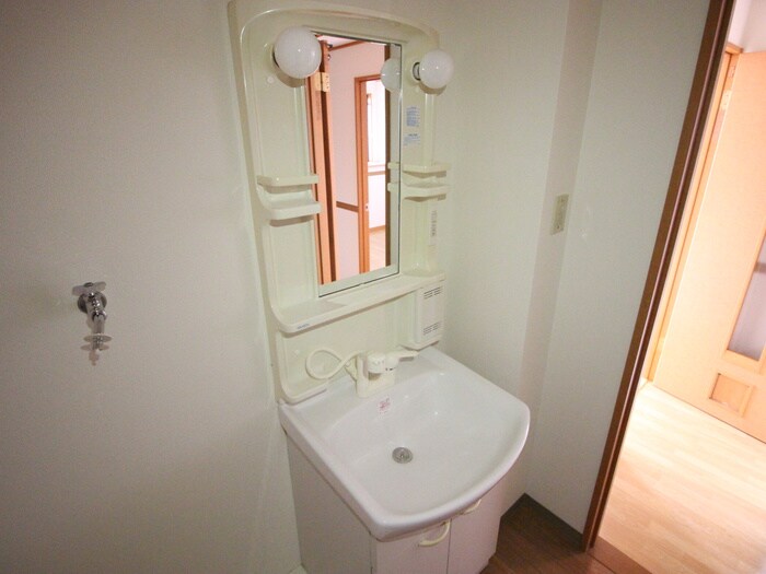 物件内観写真15　(洗面)