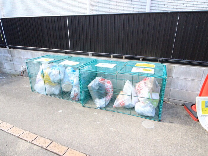 物件外観写真2　(建物設備)