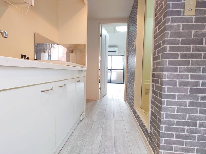 物件内観写真17　(廊下)