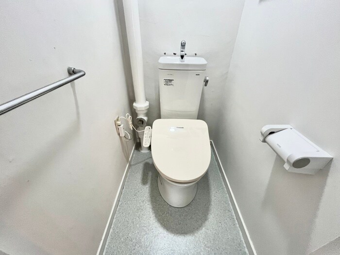 物件内観写真16　(トイレ)