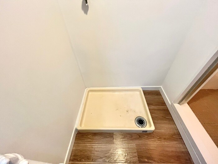 物件内観写真17　(洗濯機置場)