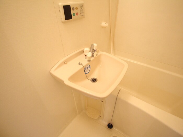 物件内観写真11　(洗面)