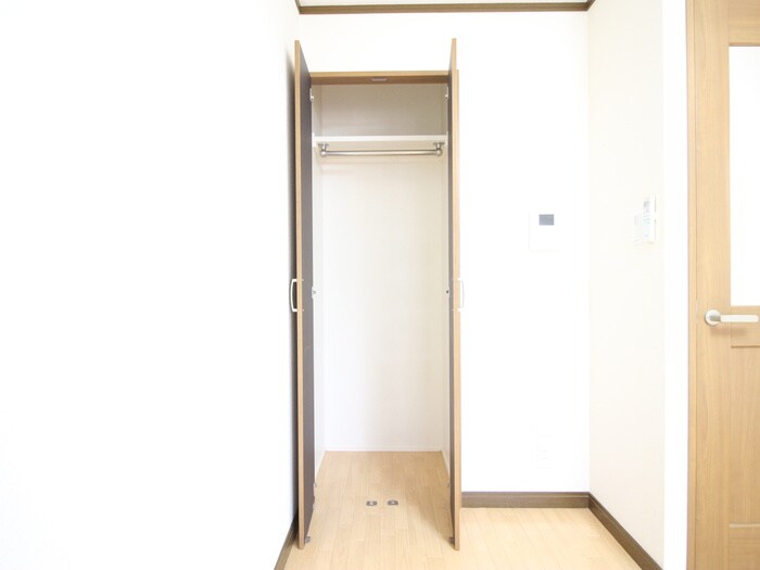 物件内観写真9　(収納)