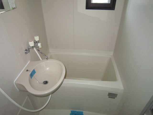 物件内観写真10　(バス／シャワールーム等)