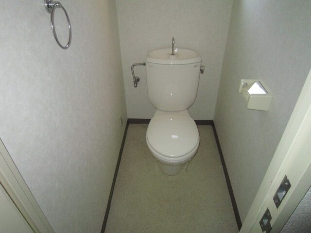 物件内観写真12　(トイレ)