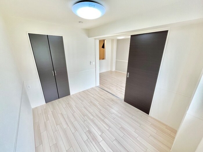 物件内観写真10　(居室)