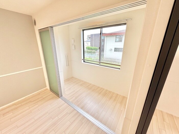 物件内観写真11　(居室)