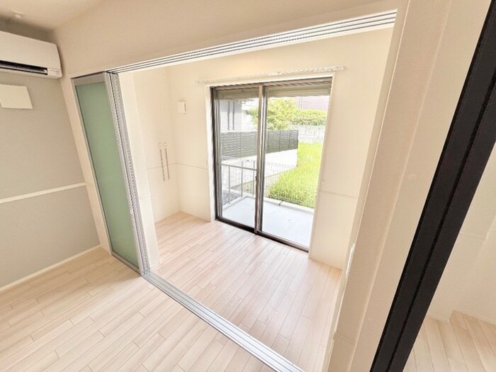 物件内観写真15　(居室)