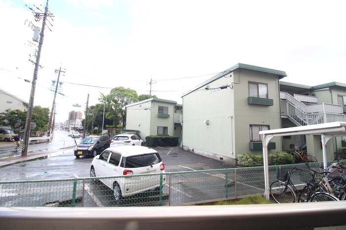 物件内観写真16　(室内からの展望)