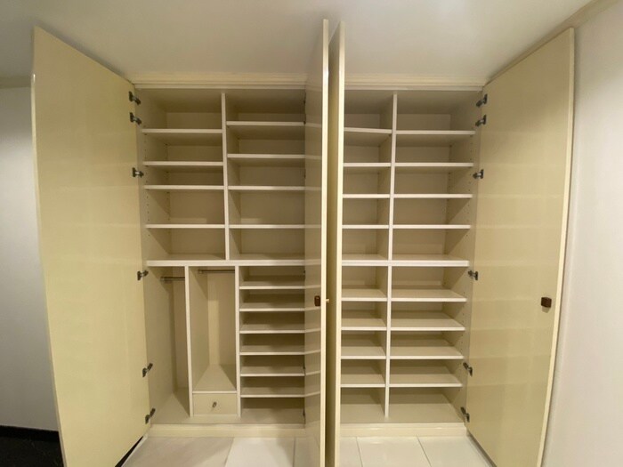 物件内観写真16　(靴箱)