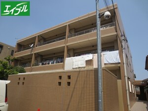 リブラ鶴羽外観写真