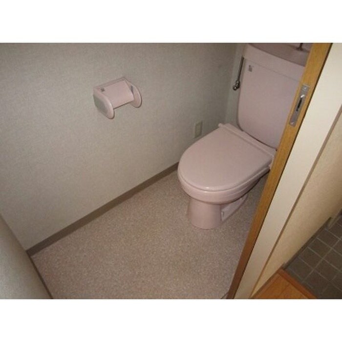 物件内観写真4　(トイレ)