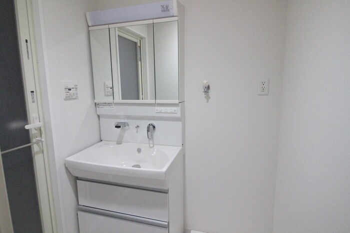 物件内観写真16　(洗面)