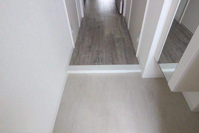 物件内観写真21　(玄関)