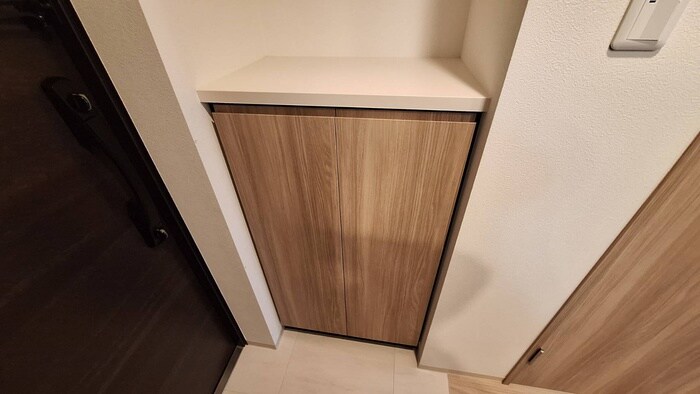 物件内観写真8　(靴箱)