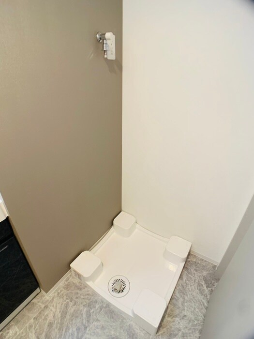 物件内観写真11　(洗濯機置場)