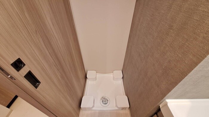 物件内観写真11　(洗濯機置場)