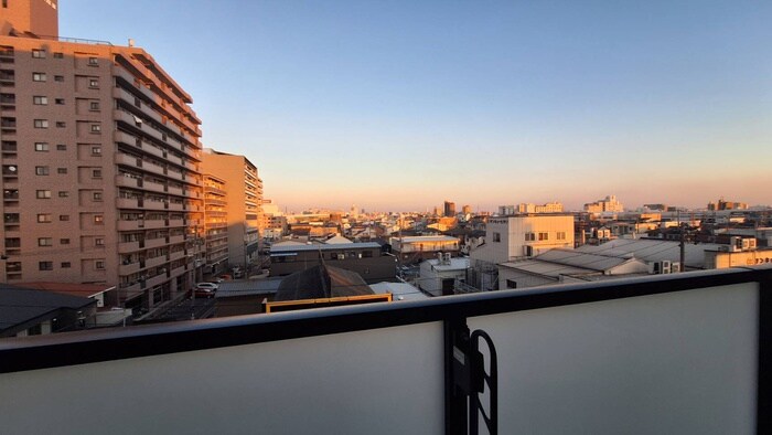 物件内観写真20　(室内からの展望)