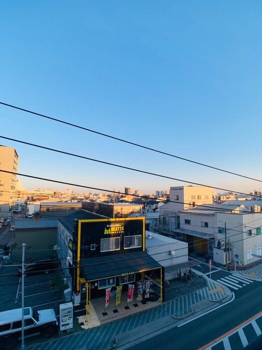 物件内観写真20　(室内からの展望)