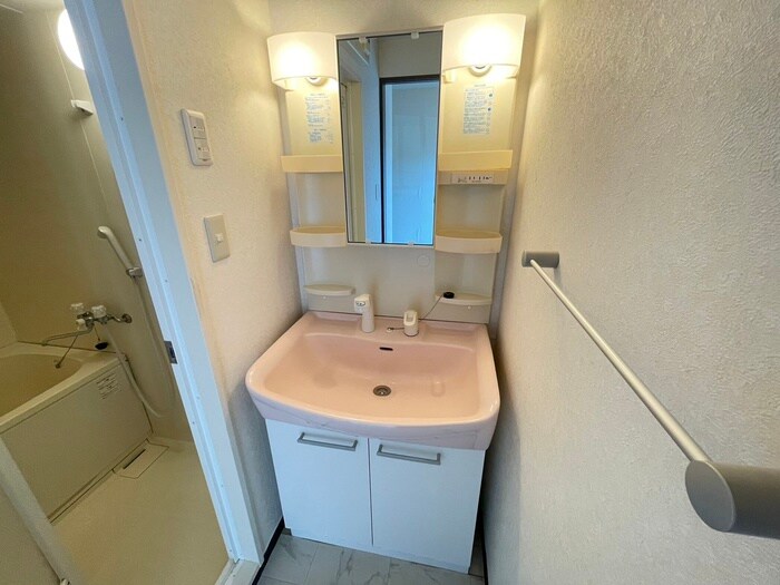 物件内観写真12　(洗面)